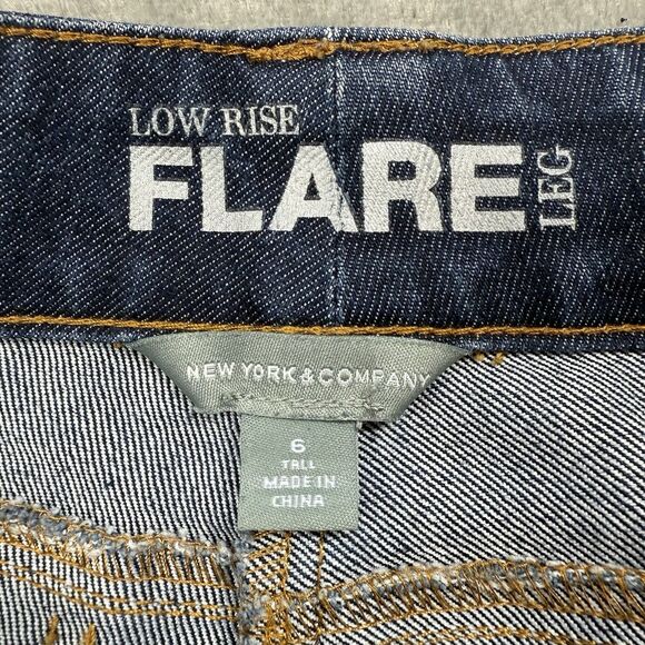 New York and Company Jeans Women’s 6T Blue Low Rise Flare Dark Wash - Picture 5 of 11